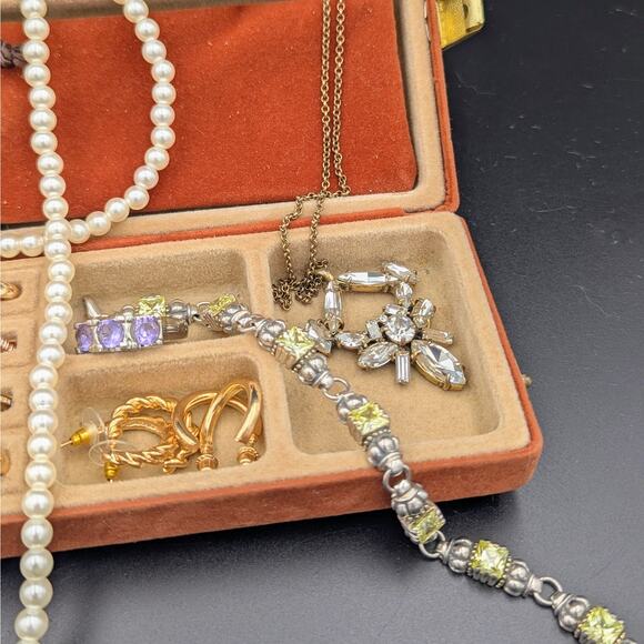 Grandma's Secret Jewelry Box – 15-Piece Vintage Treasure 925 Lot - Picture 2 of 7